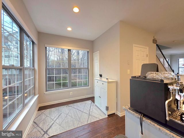 5300 ARAPAHO LN, Alexandria, VA 22312