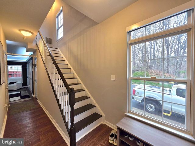 5300 ARAPAHO LN, Alexandria, VA 22312