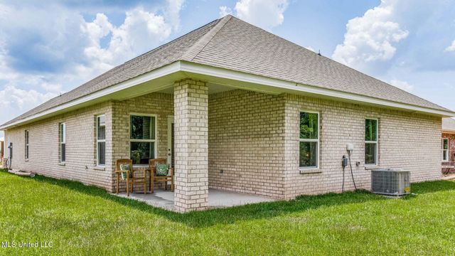 708 Honeysuckle Loop, Canton, MS 39046