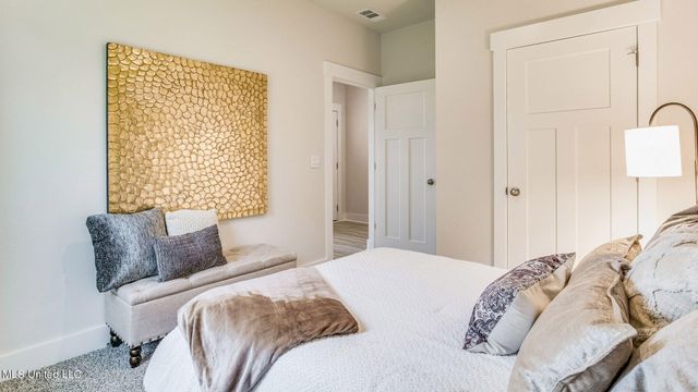 708 Honeysuckle Loop, Canton, MS 39046