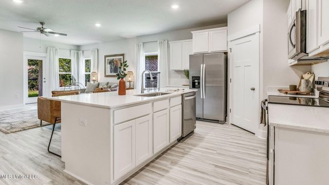 708 Honeysuckle Loop, Canton, MS 39046
