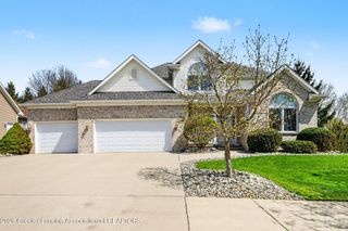 1598 Royal Crescent, Holt, MI 48842