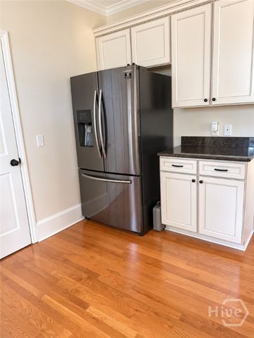 410 E 56th Street, Savannah, GA 31405