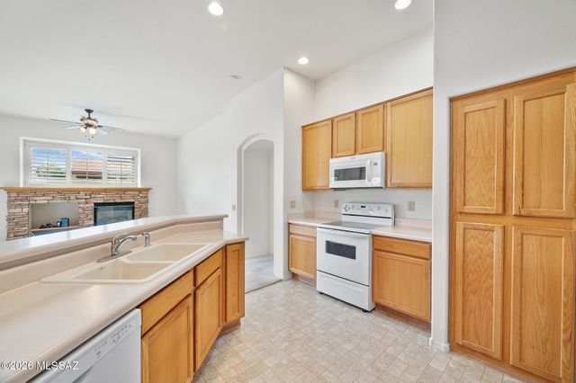 37324 S Terrace Park Drive, Tucson, AZ 85739