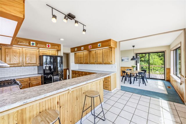 209 Old Oak Bay Road, Port Hadlock, WA 98368