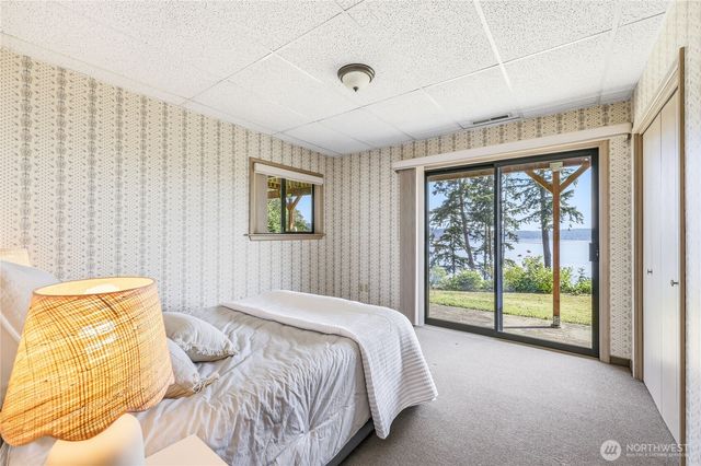 209 Old Oak Bay Road, Port Hadlock, WA 98368
