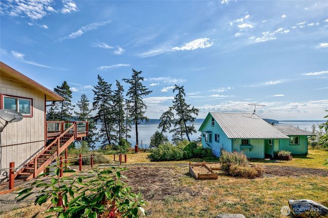 209 Old Oak Bay Road, Port Hadlock, WA 98368
