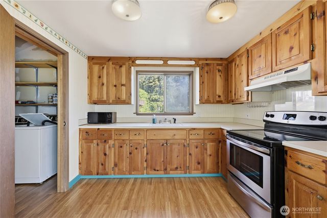 209 Old Oak Bay Road, Port Hadlock, WA 98368