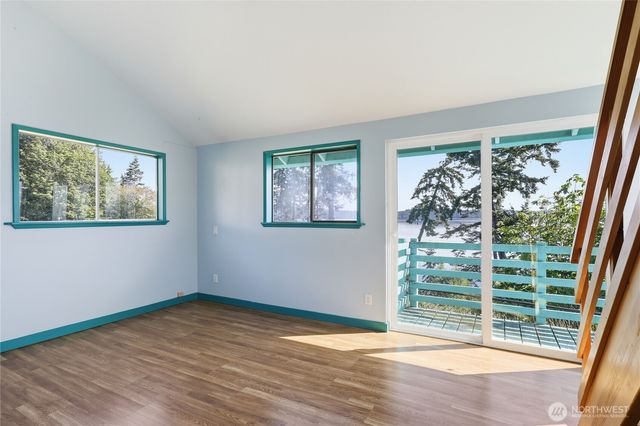 209 Old Oak Bay Road, Port Hadlock, WA 98368