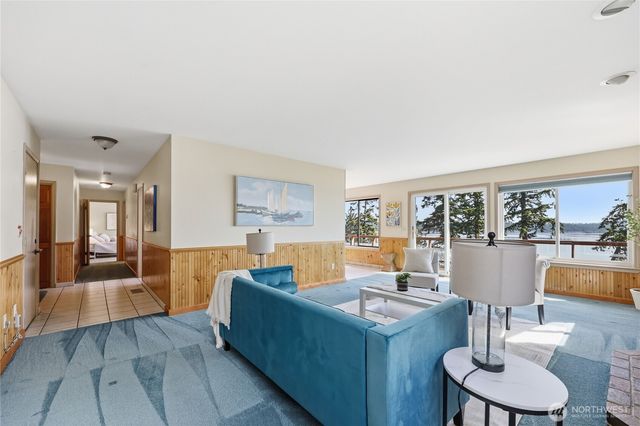 209 Old Oak Bay Road, Port Hadlock, WA 98368
