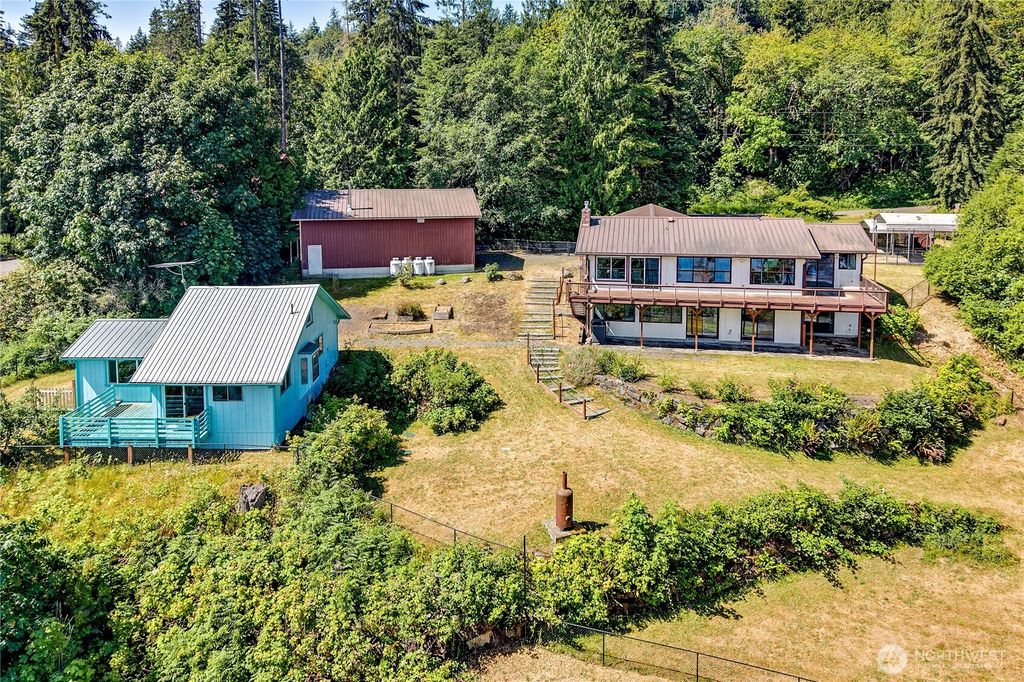 209 Old Oak Bay Road, Port Hadlock, WA 98368