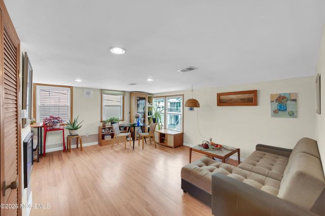 3 Mea Lane, Long Beach Twp, NJ 08008