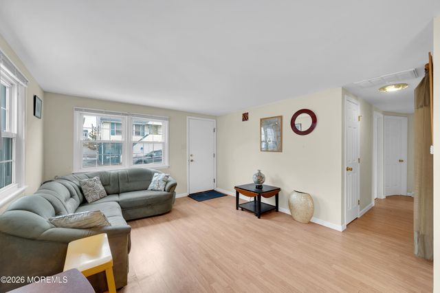 3 Mea Lane, Long Beach Twp, NJ 08008