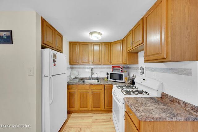 3 Mea Lane, Long Beach Twp, NJ 08008