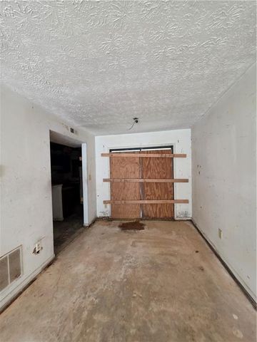 156 Governors Drive, Forest Park, GA 30297