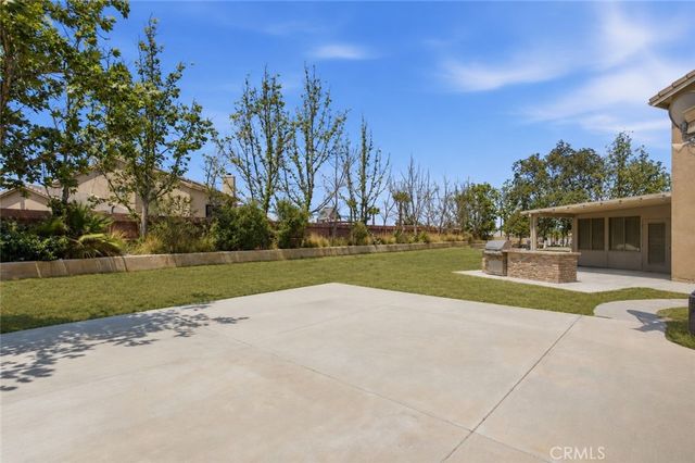 17970 Mindanao, Bloomington, CA 92316