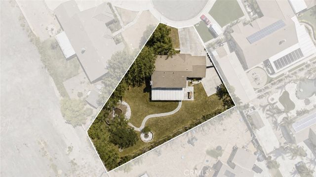 17970 Mindanao, Bloomington, CA 92316
