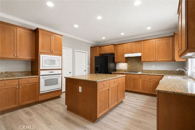 17970 Mindanao, Bloomington, CA 92316