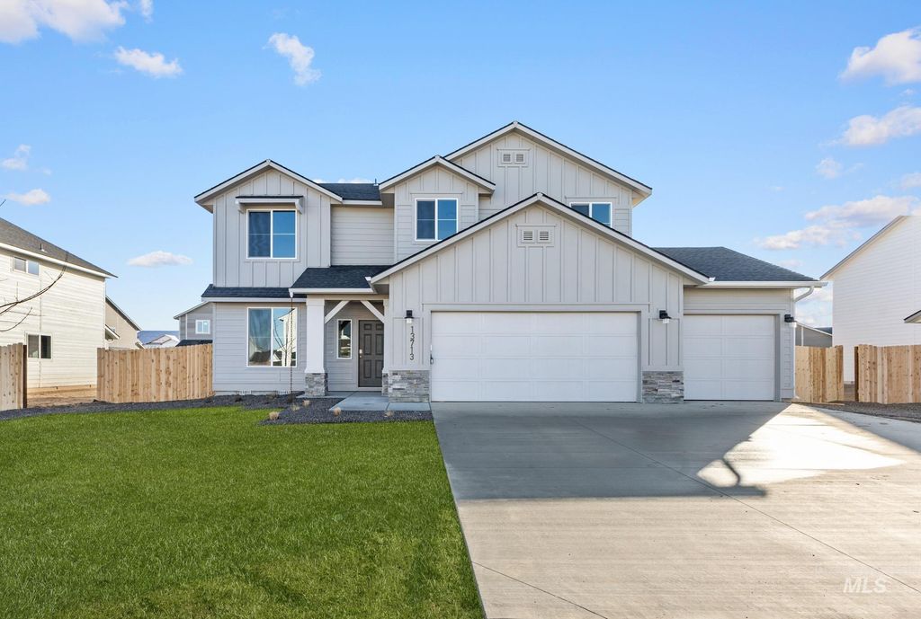 13713 Judson St, Caldwell, ID 83607