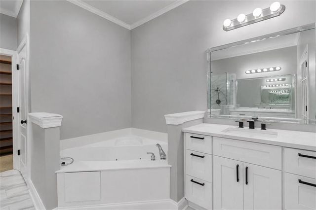 4280 Kingston Gate Cove, Atlanta, GA 30341