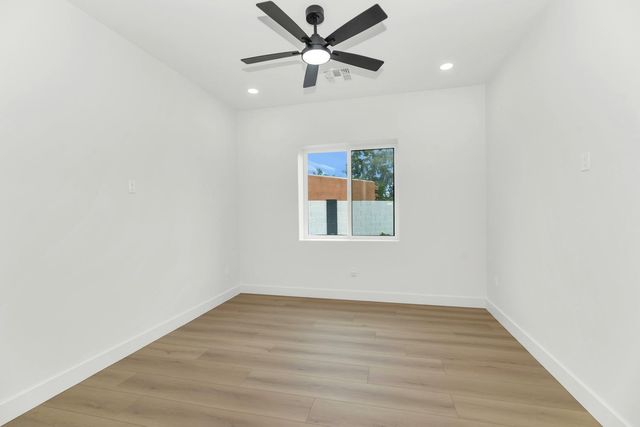 5927 E North Lane, Paradise Valley, AZ 85253