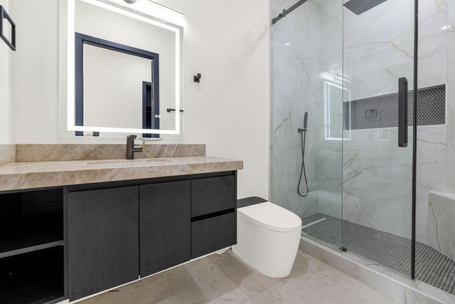 5927 E North Lane, Paradise Valley, AZ 85253