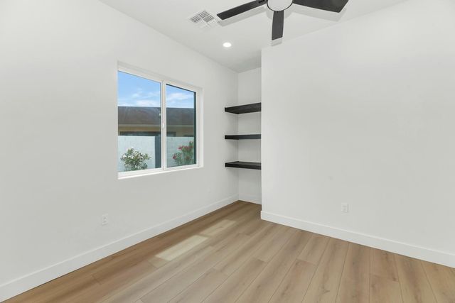 5927 E North Lane, Paradise Valley, AZ 85253
