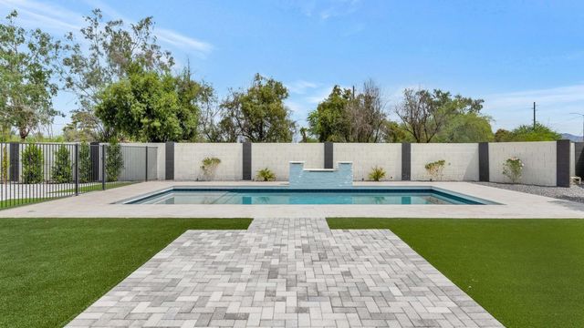 5927 E North Lane, Paradise Valley, AZ 85253