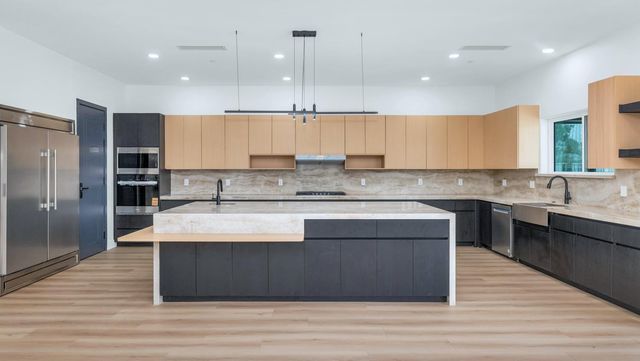 5927 E North Lane, Paradise Valley, AZ 85253