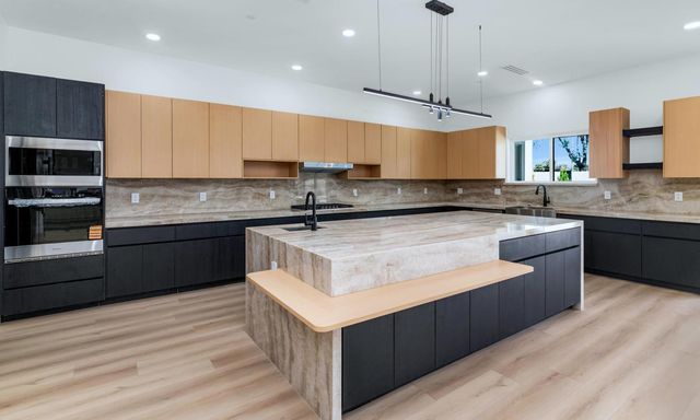 5927 E North Lane, Paradise Valley, AZ 85253
