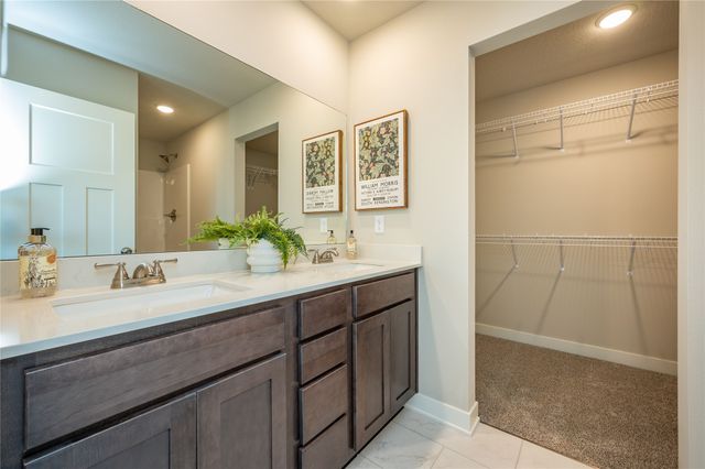 25127 Bluebird Circle, Adel, IA 50003