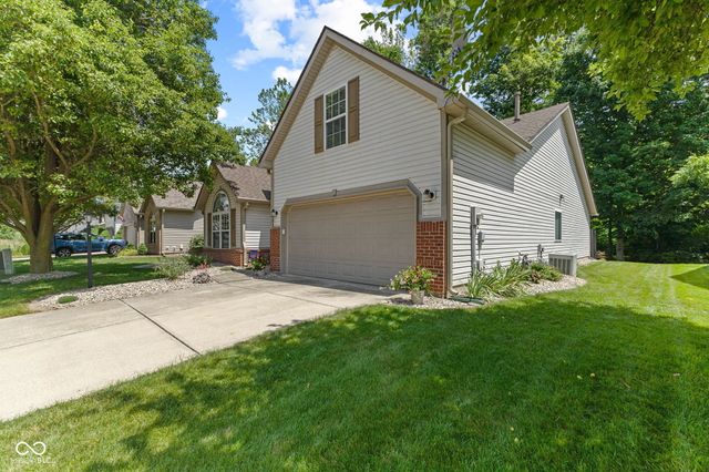 5881 Lost Oaks Drive, Carmel, IN 46033