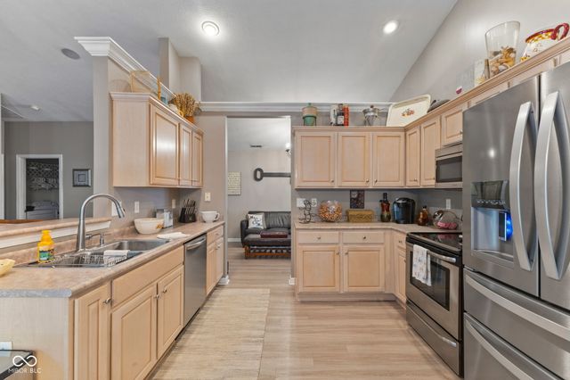 5881 Lost Oaks Drive, Carmel, IN 46033