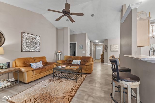 5881 Lost Oaks Drive, Carmel, IN 46033