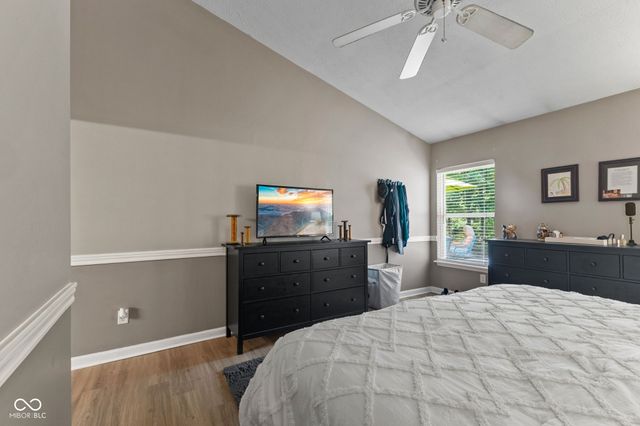 5881 Lost Oaks Drive, Carmel, IN 46033