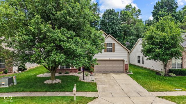 5881 Lost Oaks Drive, Carmel, IN 46033