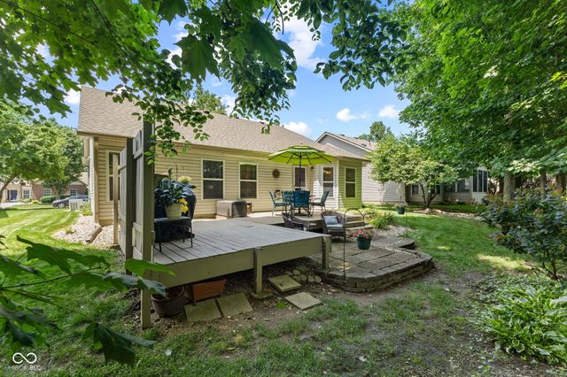 5881 Lost Oaks Drive, Carmel, IN 46033