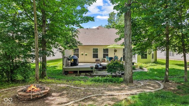 5881 Lost Oaks Drive, Carmel, IN 46033