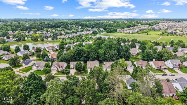 5881 Lost Oaks Drive, Carmel, IN 46033
