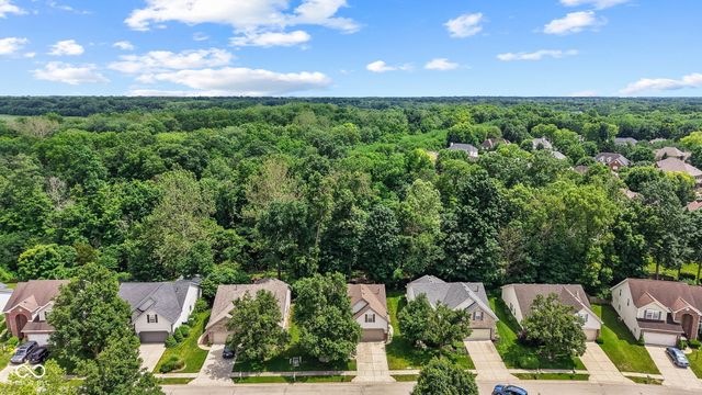 5881 Lost Oaks Drive, Carmel, IN 46033