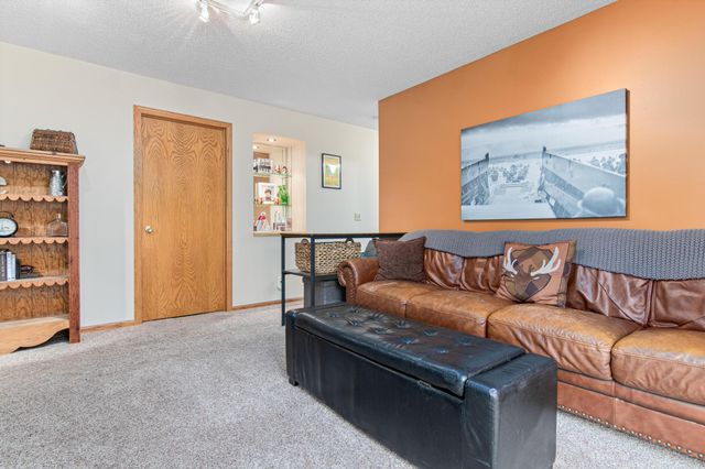 21857 Iden Avenue Place N, Forest Lake, MN 55025