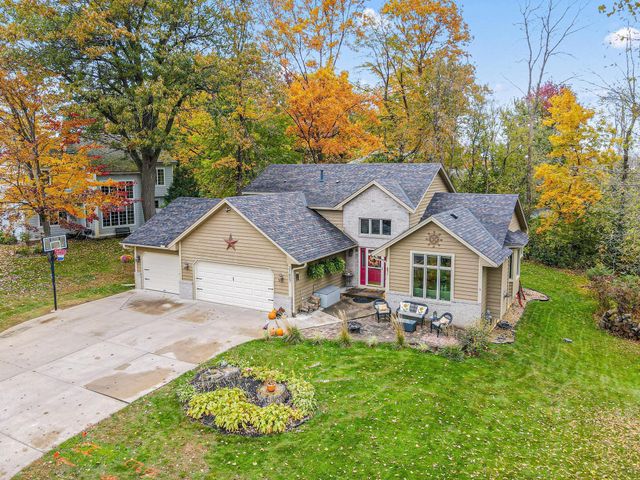21857 Iden Avenue Place N, Forest Lake, MN 55025