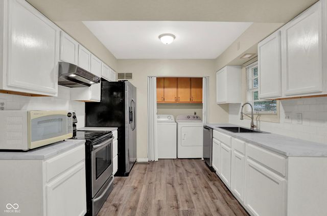 8553 Broadway Street, Indianapolis, IN 46240