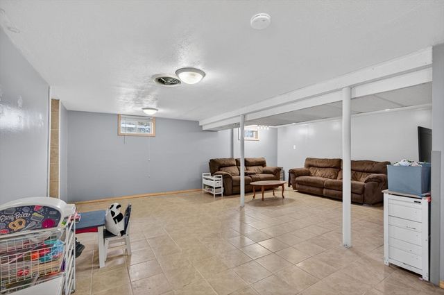 44 Oak St, Billerica, MA 01862