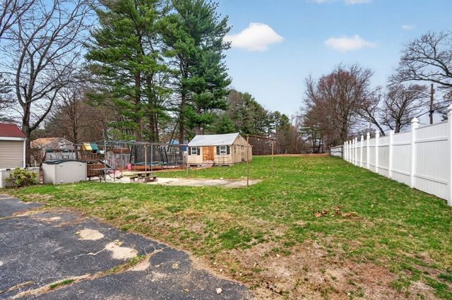 44 Oak St, Billerica, MA 01862