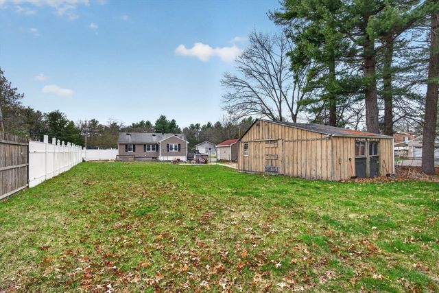 44 Oak St, Billerica, MA 01862