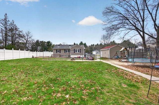 44 Oak St, Billerica, MA 01862