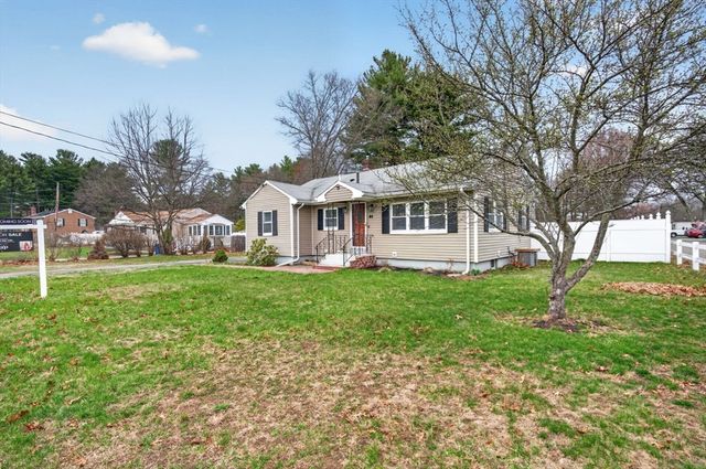 44 Oak St, Billerica, MA 01862