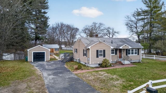44 Oak St, Billerica, MA 01862