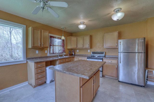 12125 Western AVENUE, Cedarburg, WI 53012